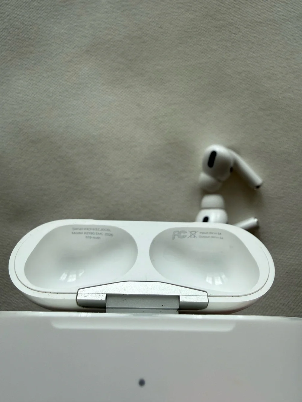 Apple | AirPod Pros 1st Generation